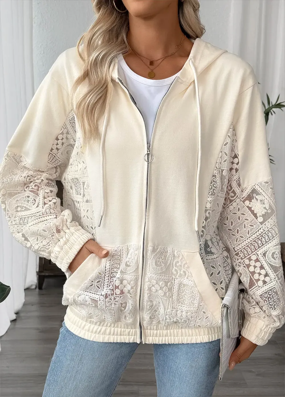 Beige Long Sleeve Pocket Zipper Hoodie
