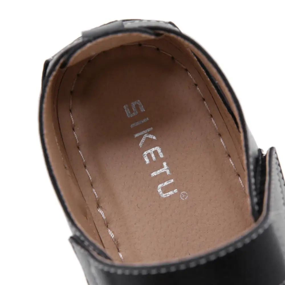 - Women's Casual Platform Flat Comfort Breathable Leather Walking Shoes