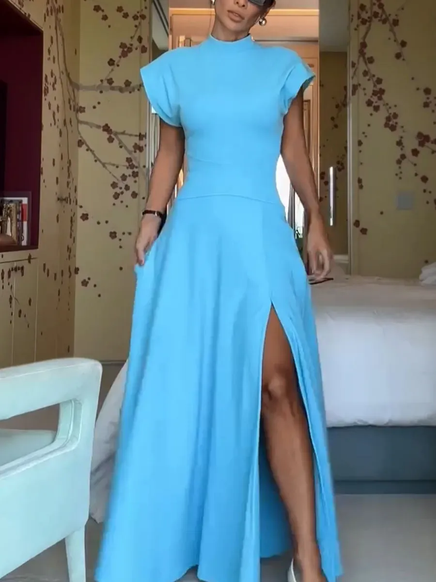 Chic slim fit dress with flying sleeves