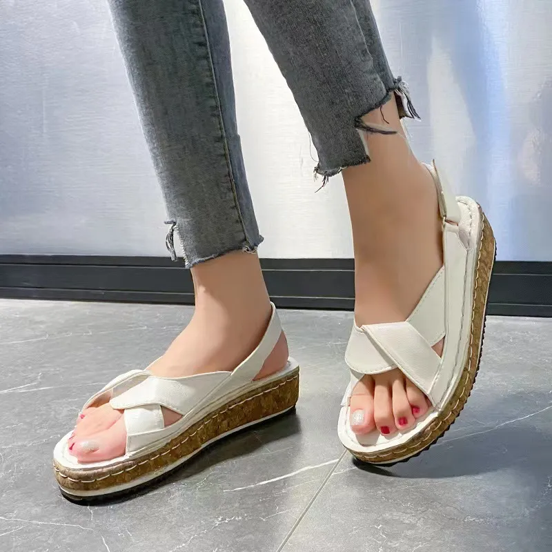 Women's Buckle Flat Heel Sandals