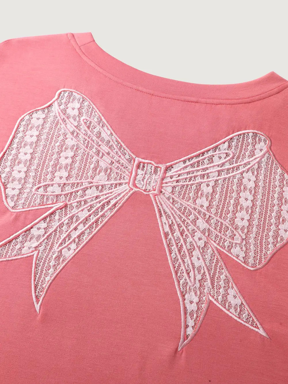 Supersoft Cut-Out Bow Embroidery Sweatshirt