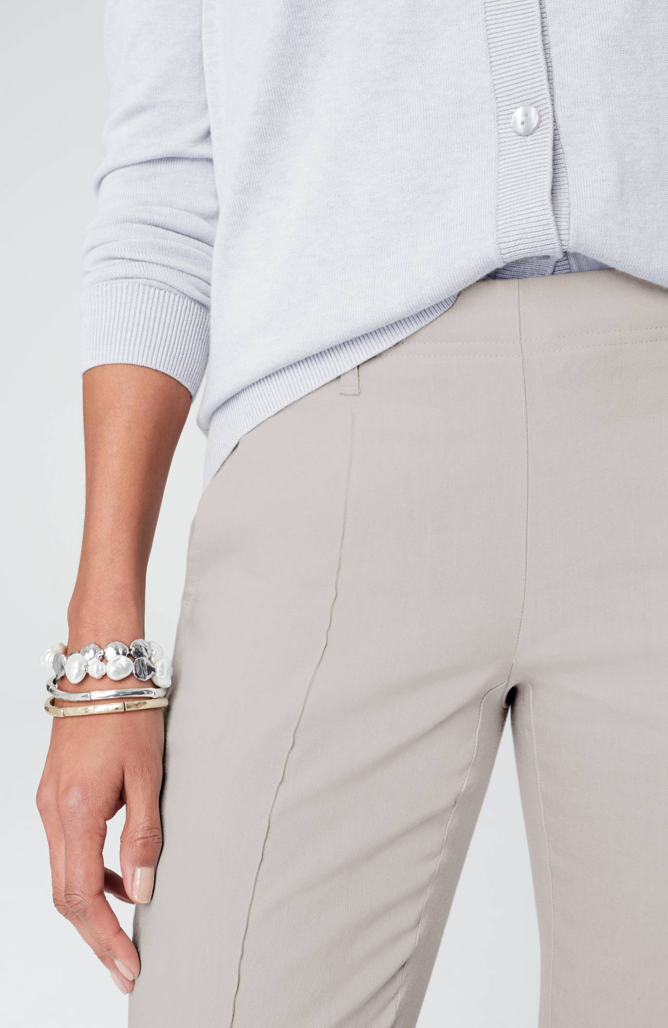 Pintucked Linen-Stretch Slim-Leg Pants