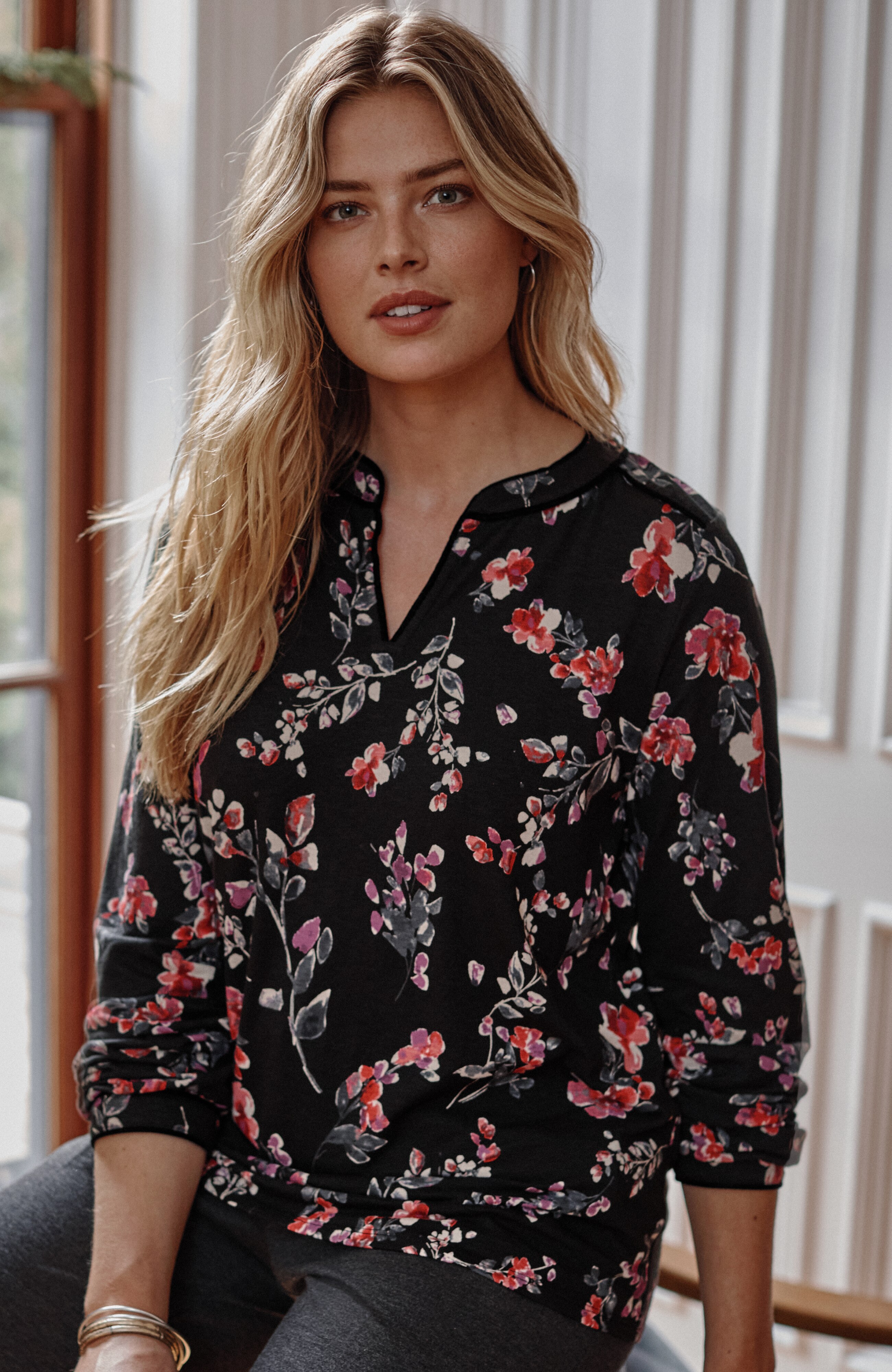Velvet-Piped Top