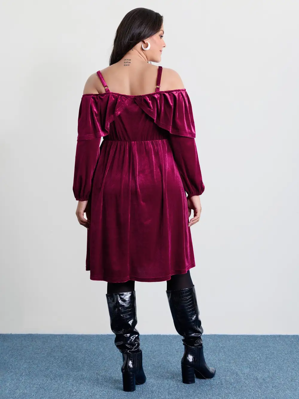 Velvet Off-Shoulder Bow Pockets Midi Dress
