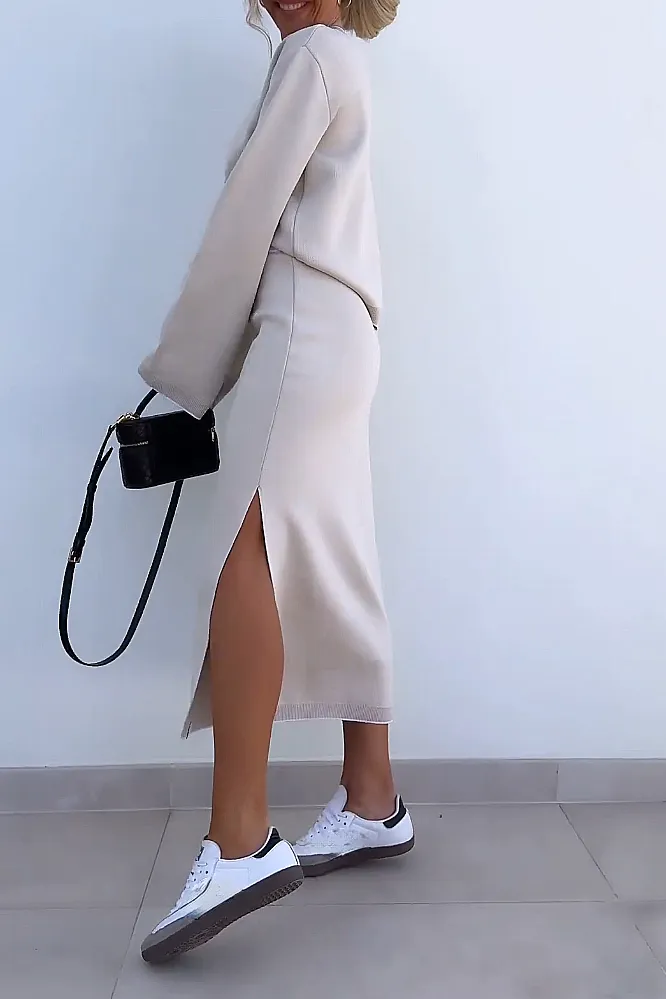 Women's solid color contrasting round neck top and skirt two-piece set