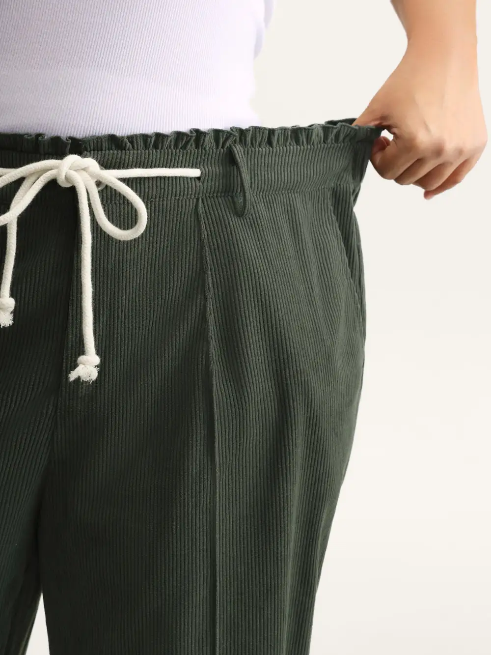 Textured Drawstring Waist Pleated Pants