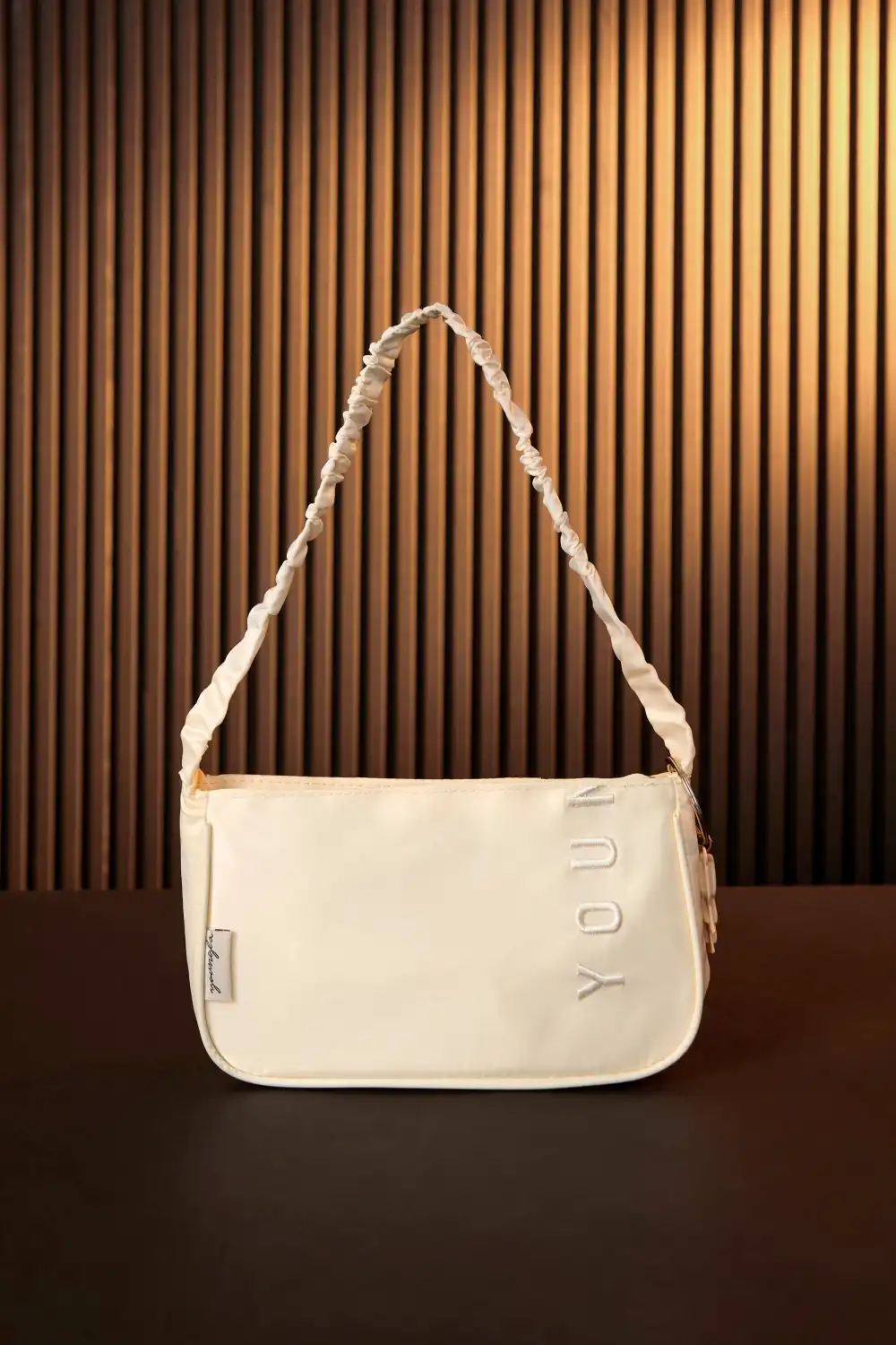 W607 - Curve shoulder bag