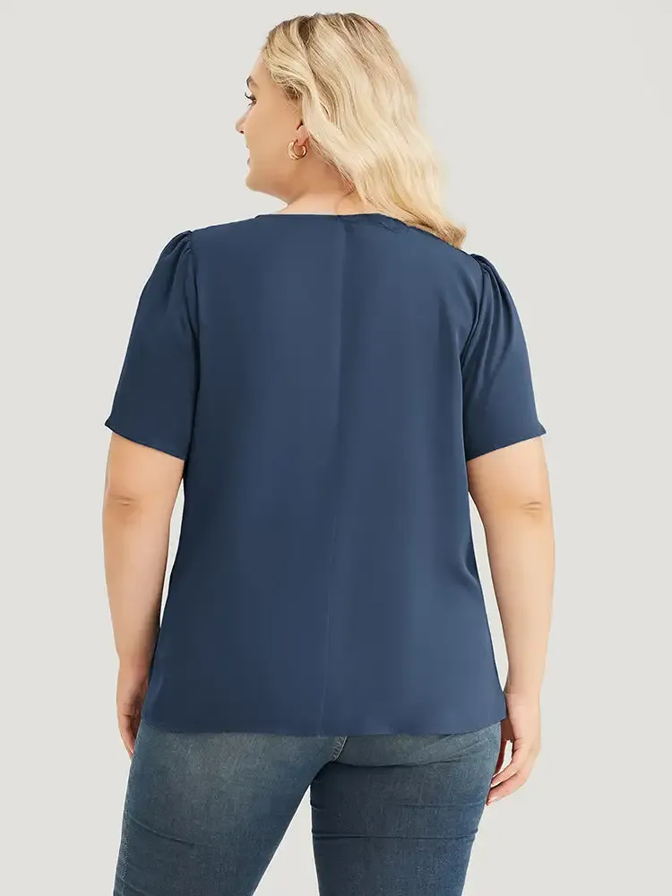 Solid Pleated Detail Keyhole Puff Sleeve Blouse