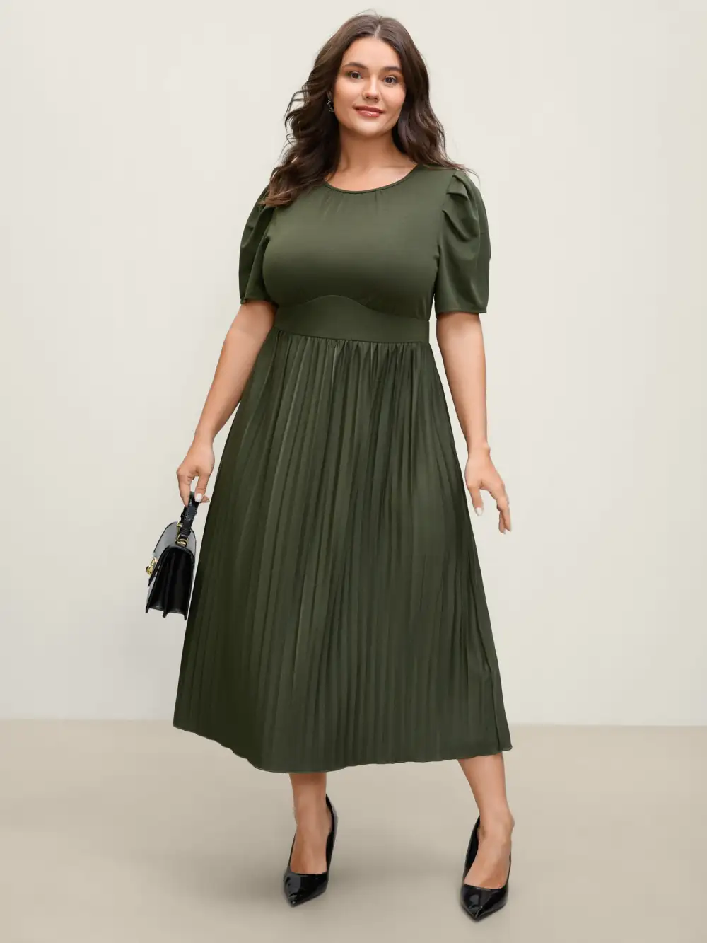 Pleated Skirt Triangular Waist Maxi Dress
