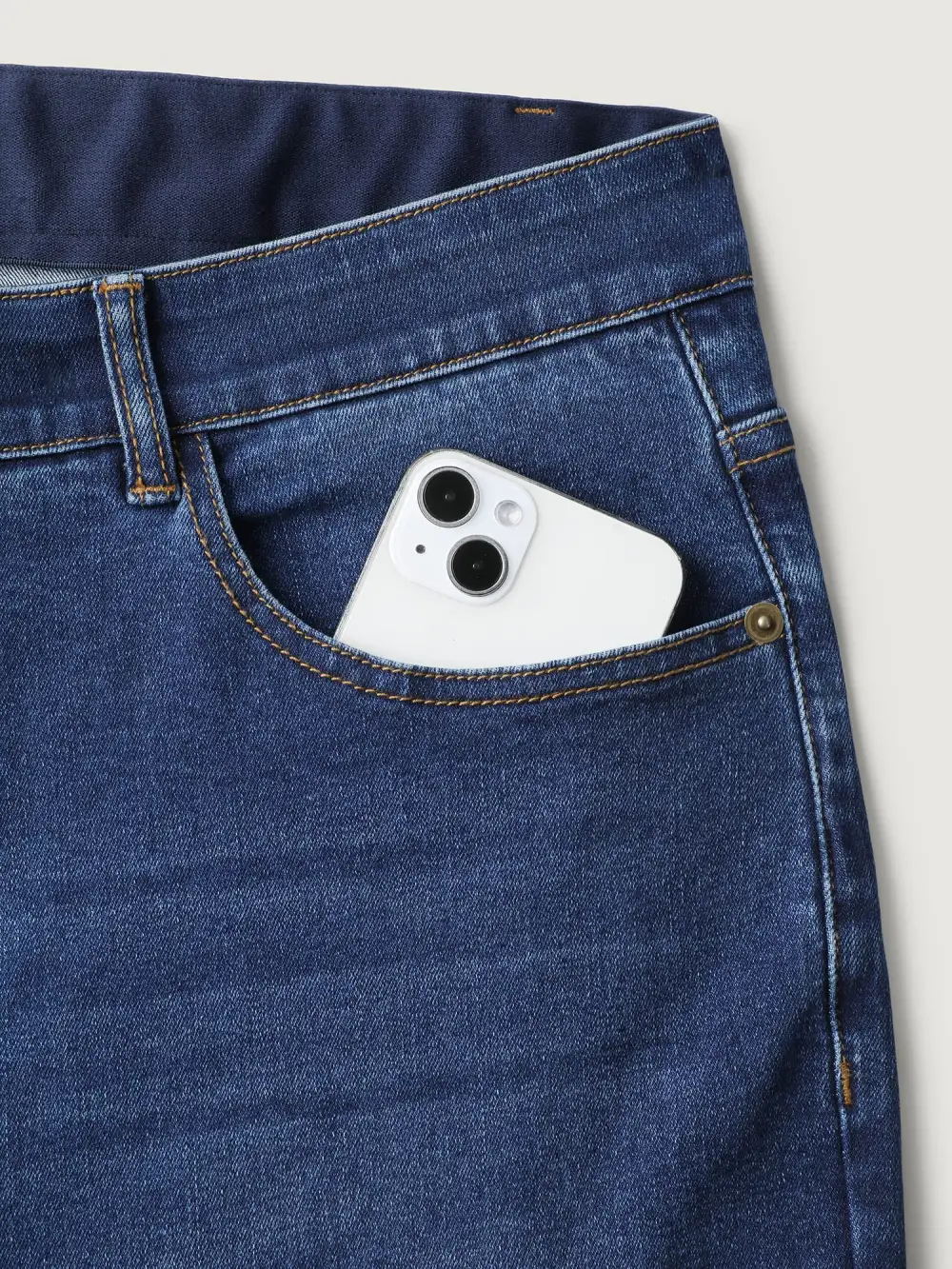 Classic Wash Stretchy Micro Flared Jeans