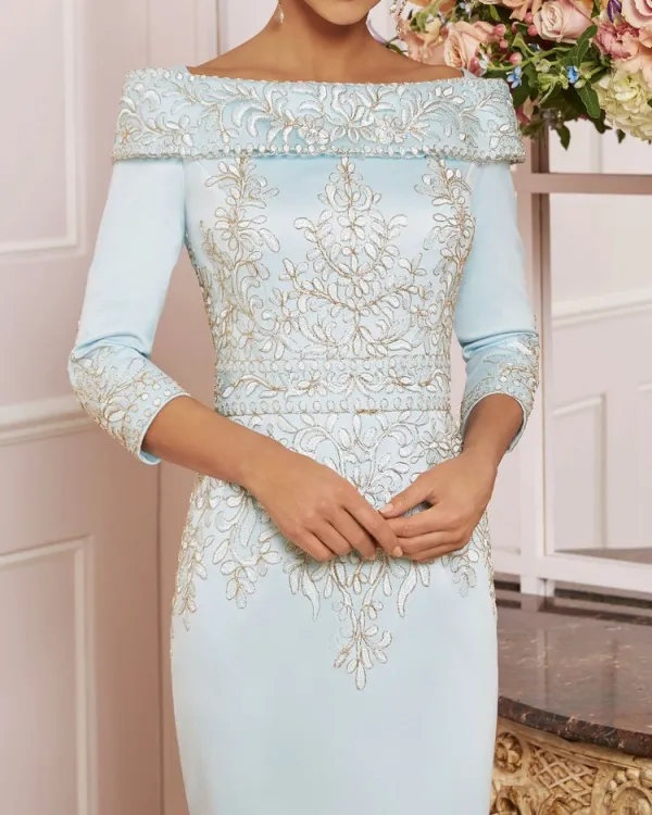 ELEGANT FITTED EMBROIDERED MIDI DRESS