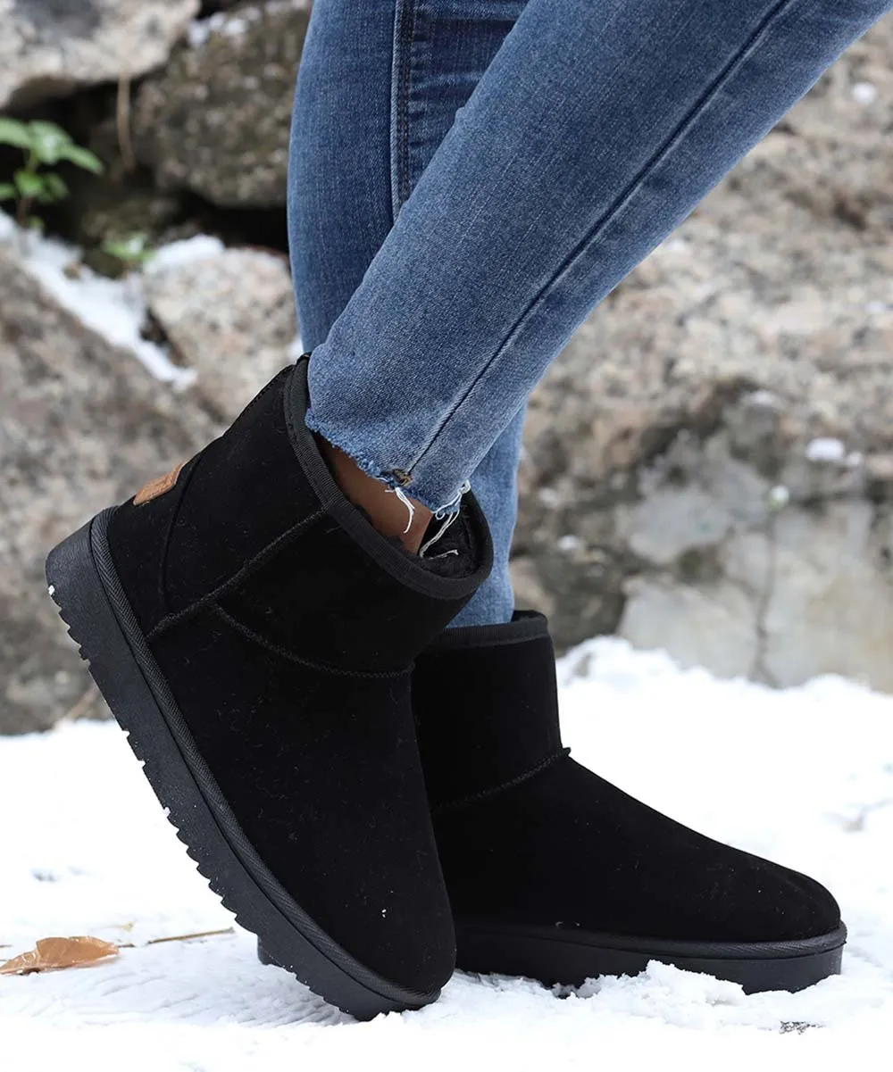 Black Faux Fur-Lined Snow Boot - Women