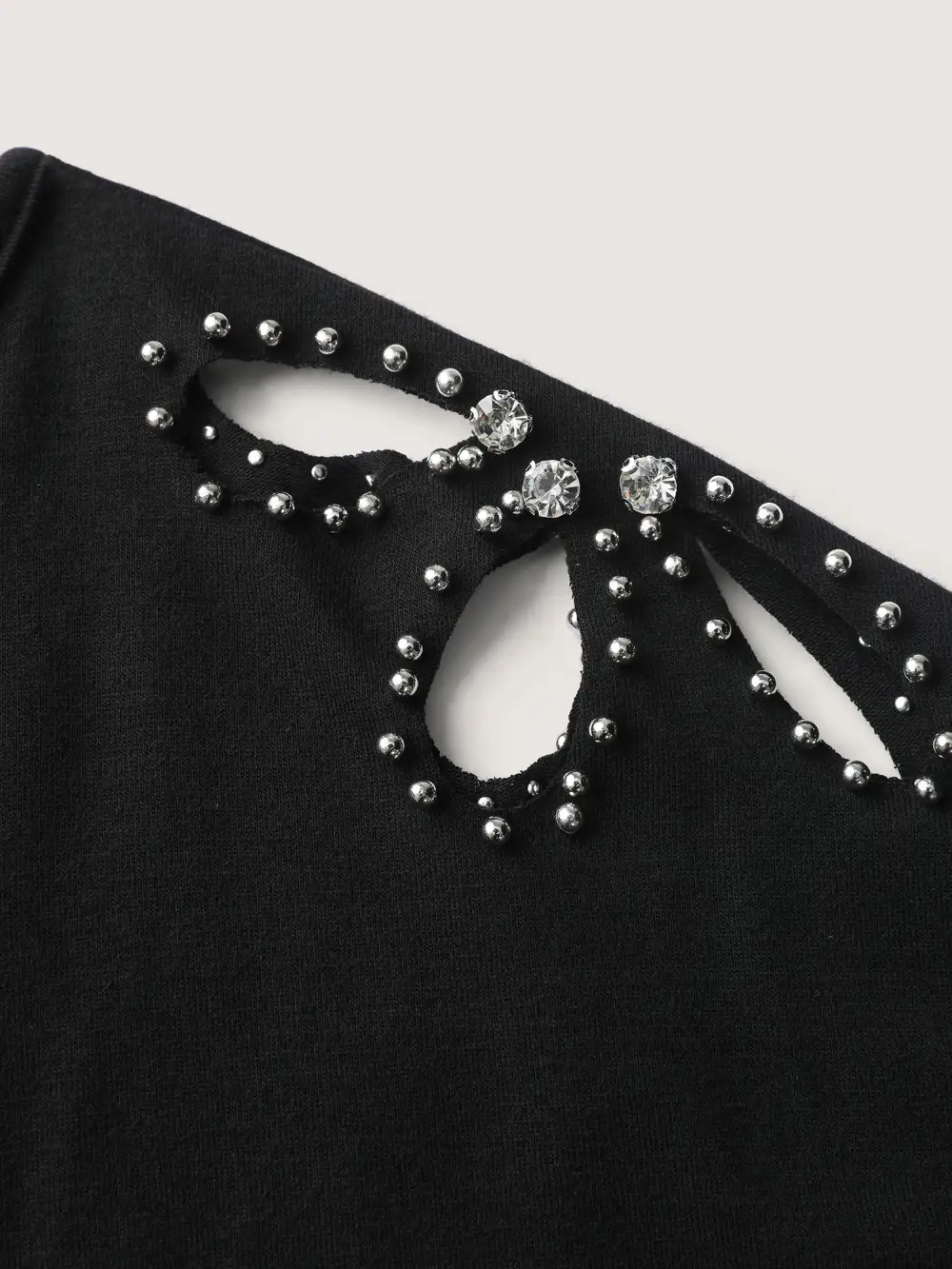 Cut-Out Shoulder Beads T-Shirt