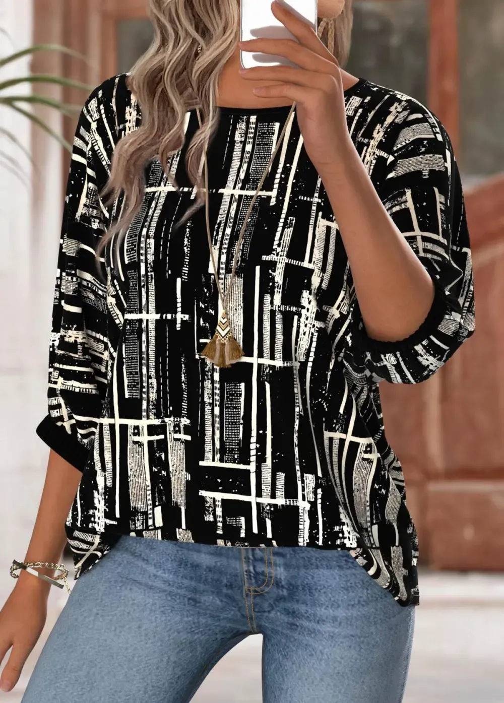 Black Geometric Print 3/4 Sleeve Round Neck Blouse
