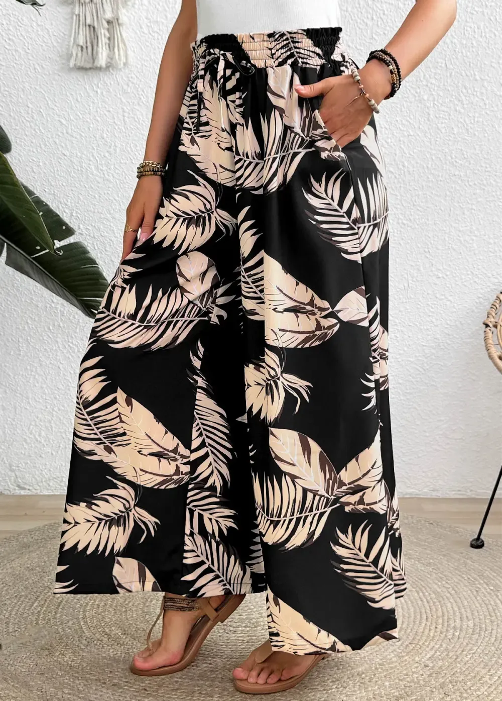 Black Pocket Leaf Print Wide Leg Elastic Waist Pants