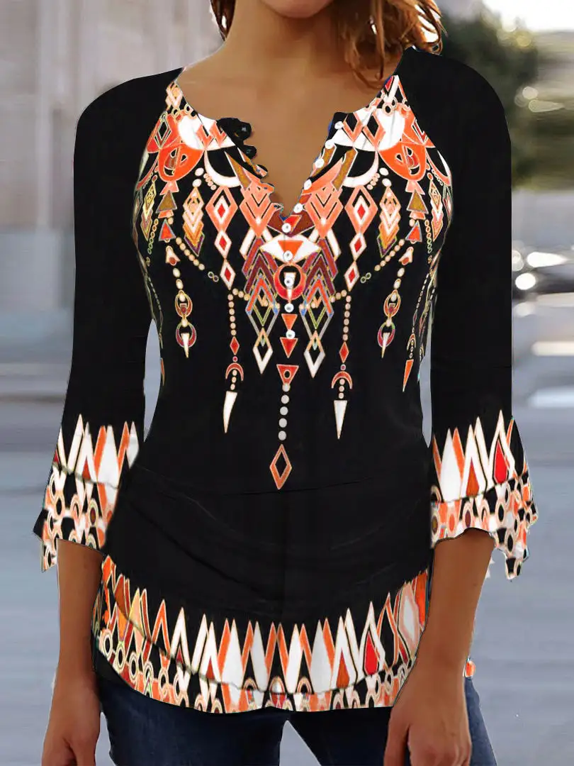 Women's Graphic Printed 3/4 Sleeve V-neck Top