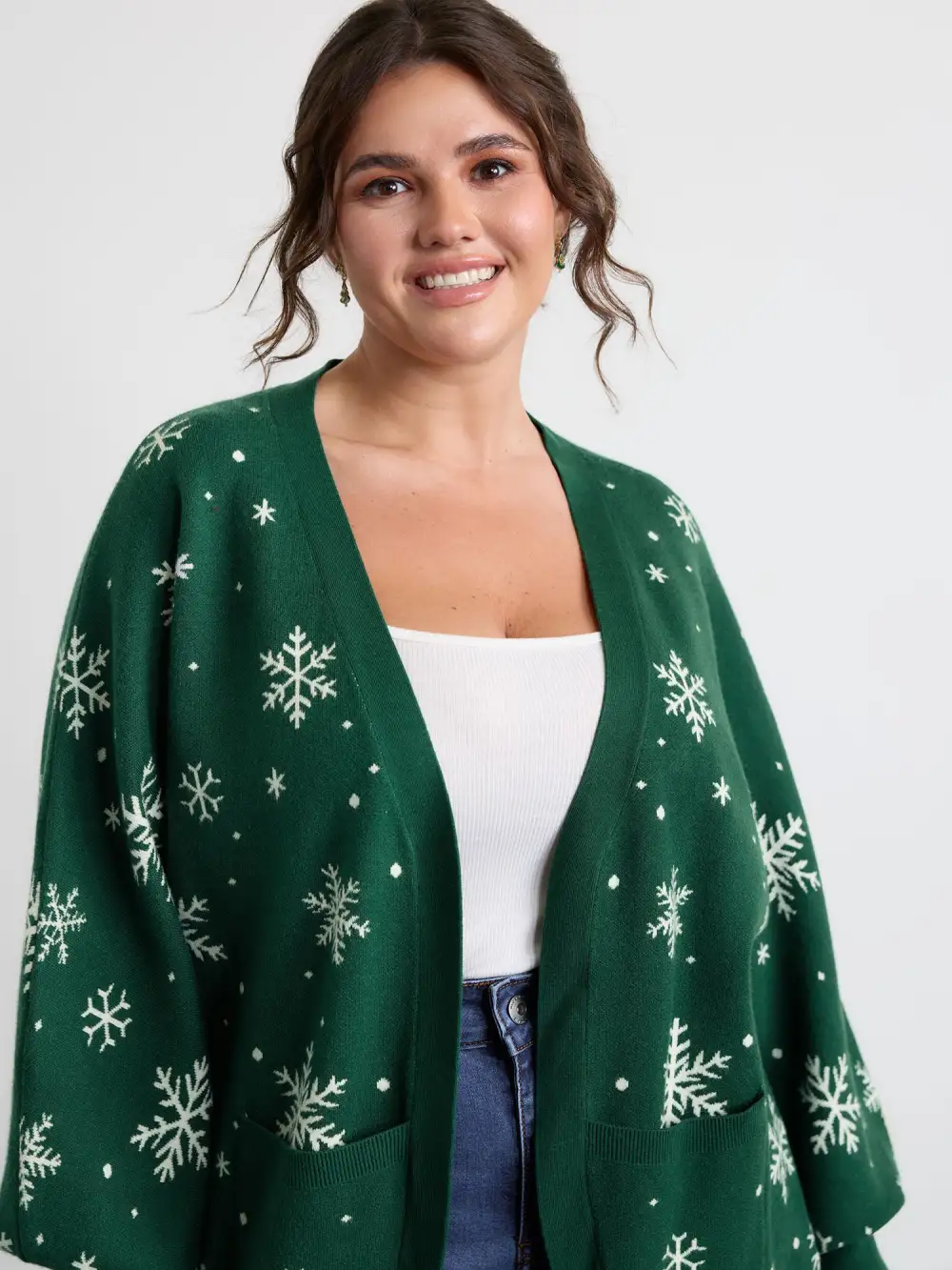 Snowflake Pattern Pockets Curvy Hem Knit Cardigan