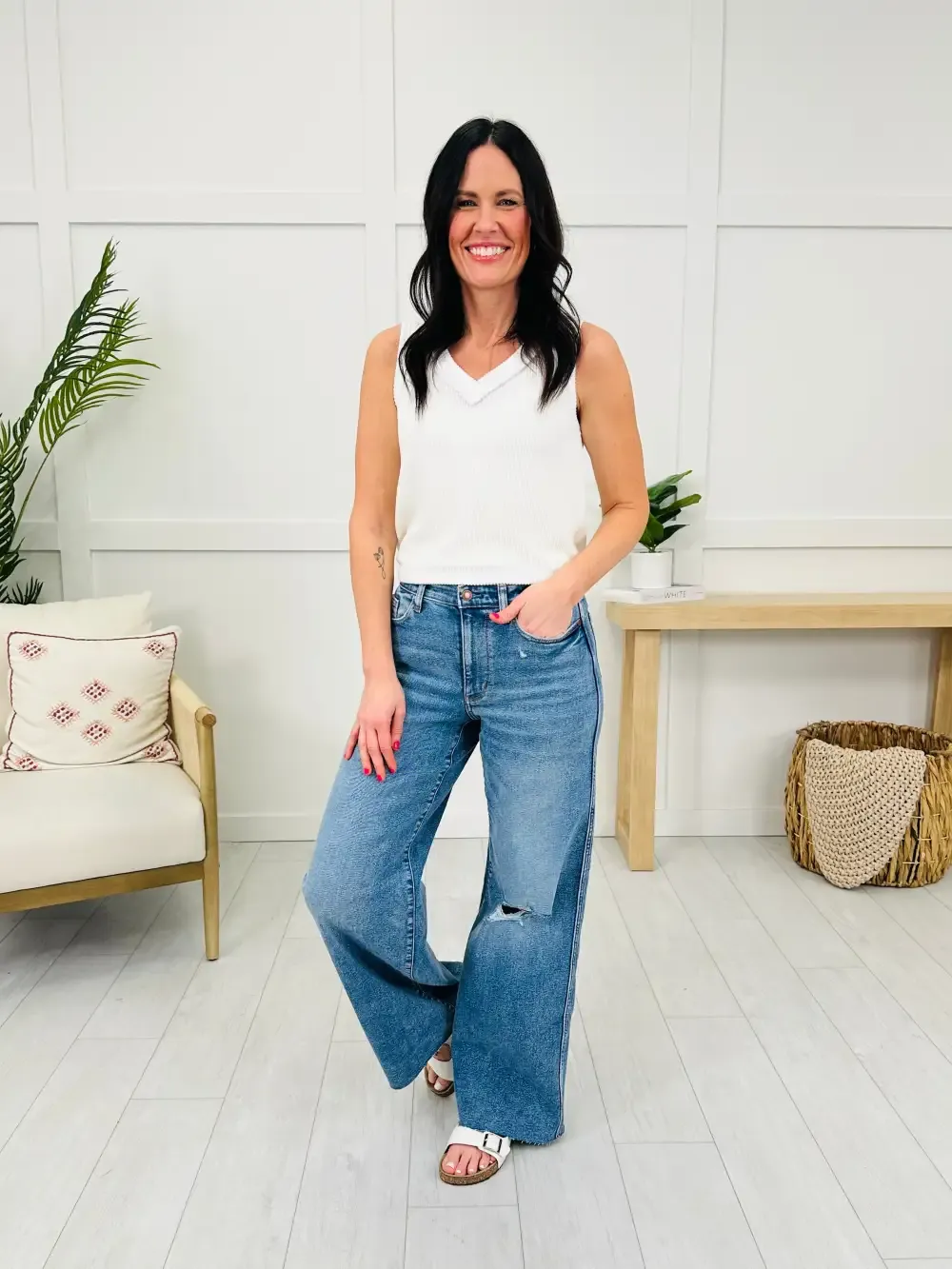 Judy Blue Flow With It Wide Leg Vintage Wash Jeans