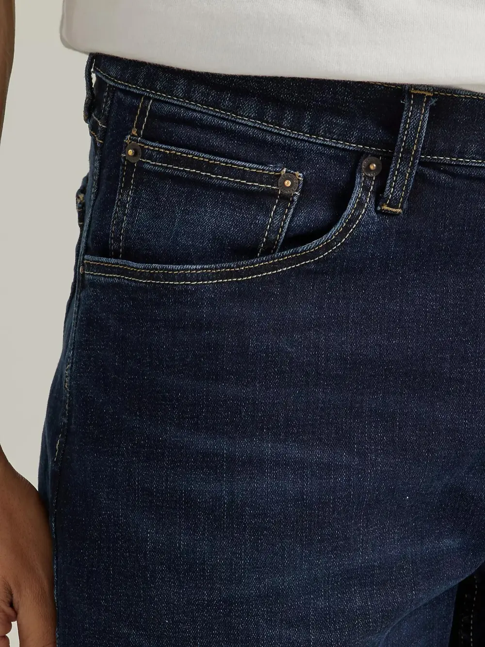 MEN'S WRANGLER FIVE STAR PREMIUM ATHLETIC FIT JEAN IN CHOCOLATE CHIP