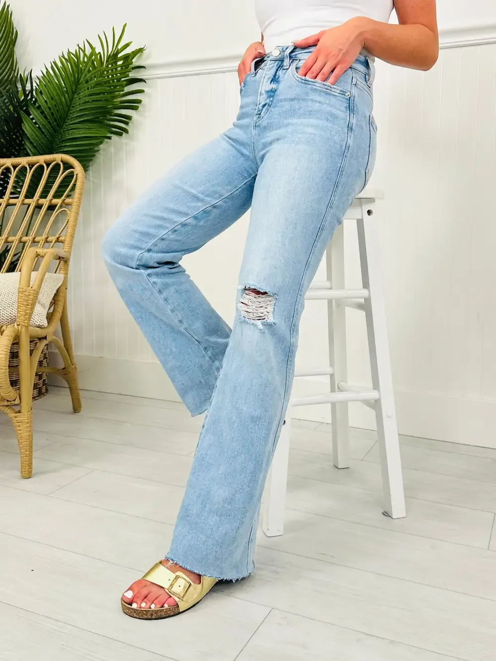 MOCO Exclusive Just Like That Wide Leg Jeans