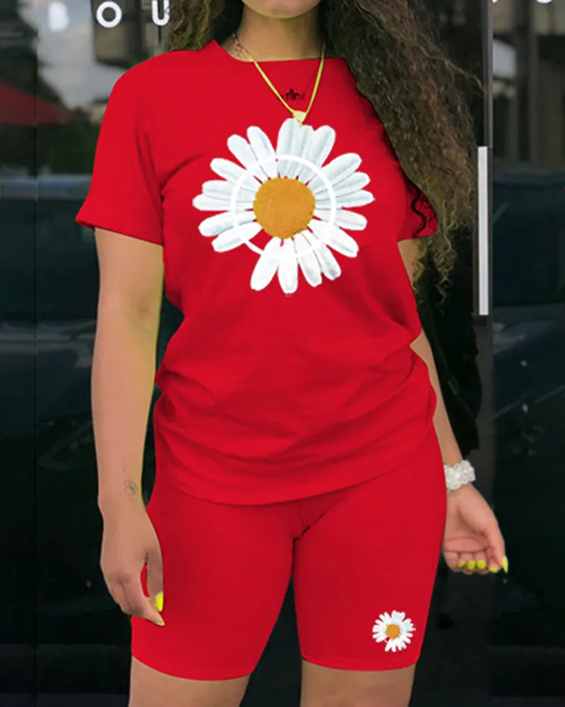Sunflower Print T-Shirt & Skinny Shorts Set