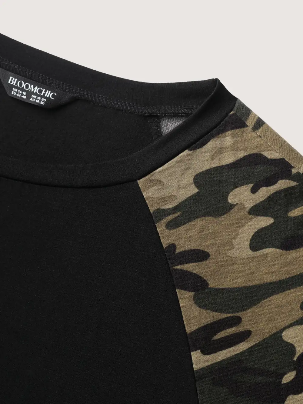 Camouflage Raglan Sleeve Round Neck T-Shirt