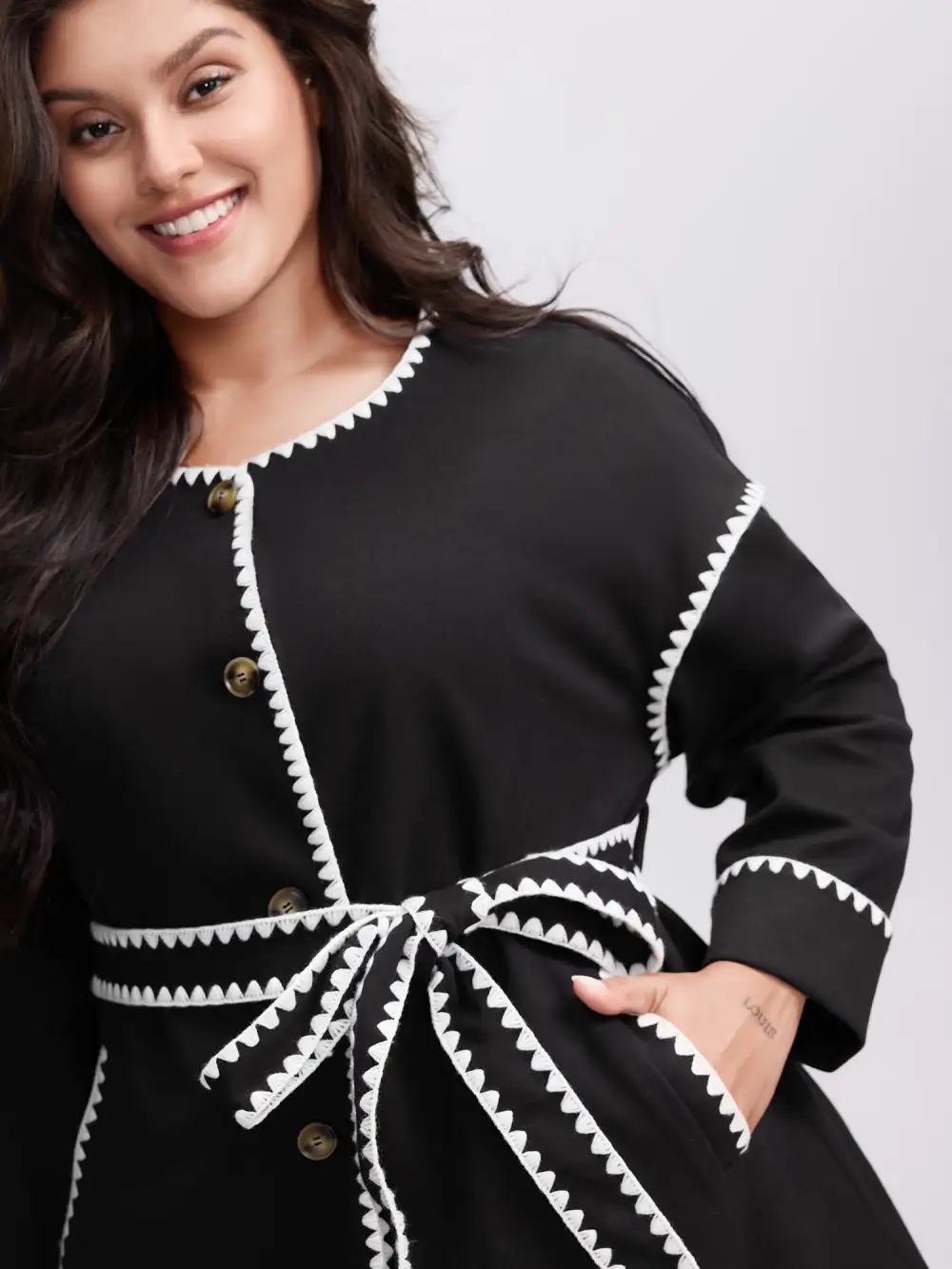 Overlock Stitch Color Contrast Belted Jacket