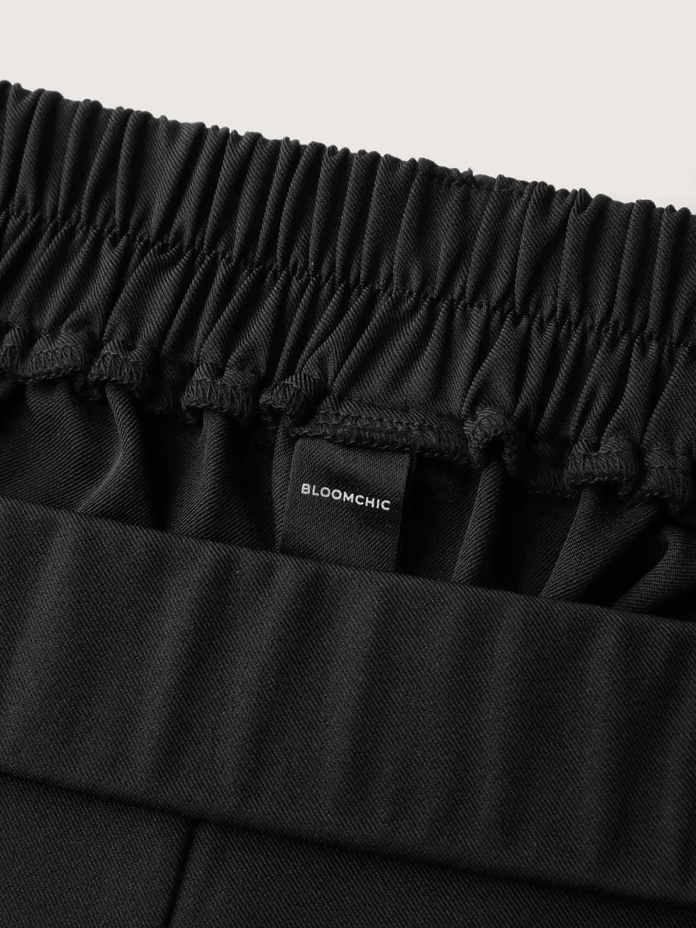 Plain Pleated Details Wide-Leg Pants