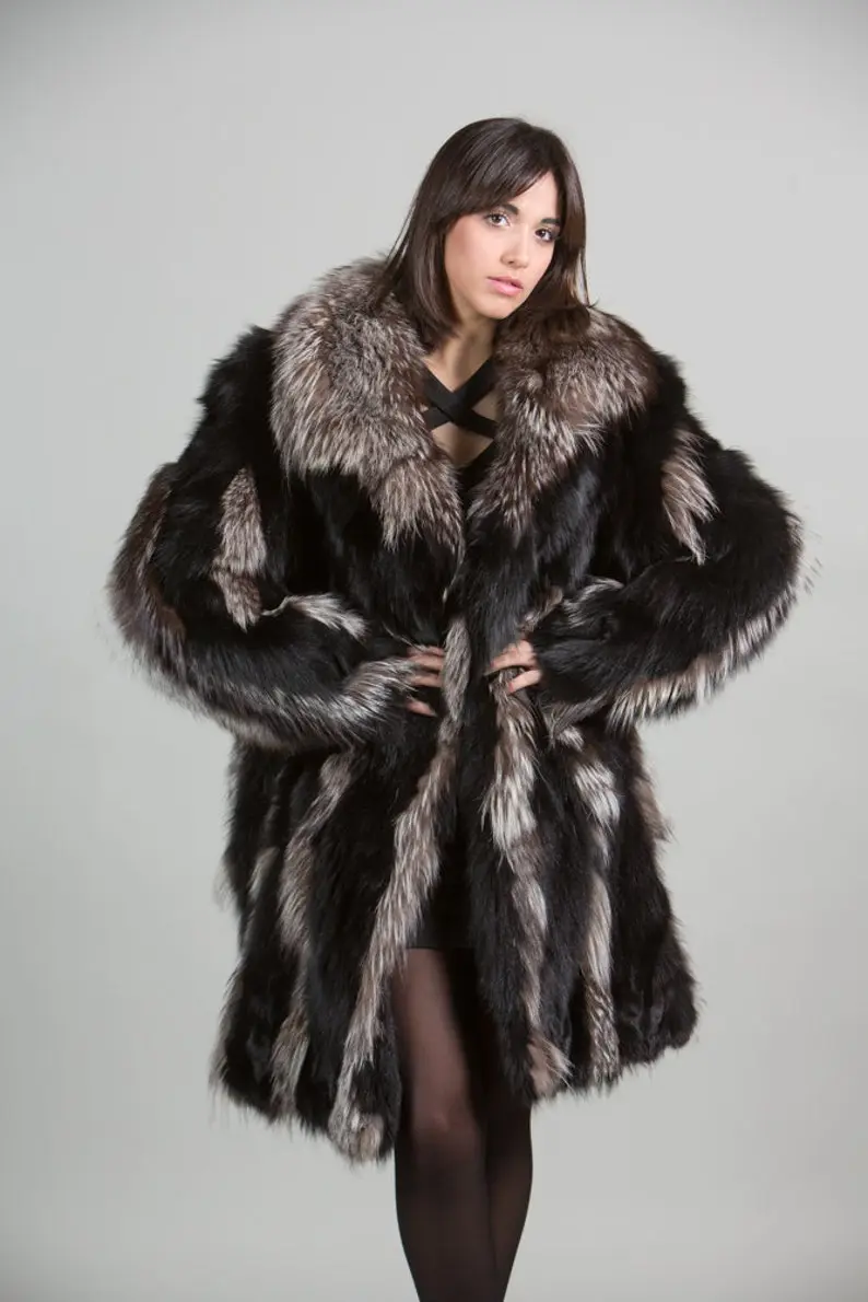 Silver Fox Fur Coat Fox Collar Knee Length