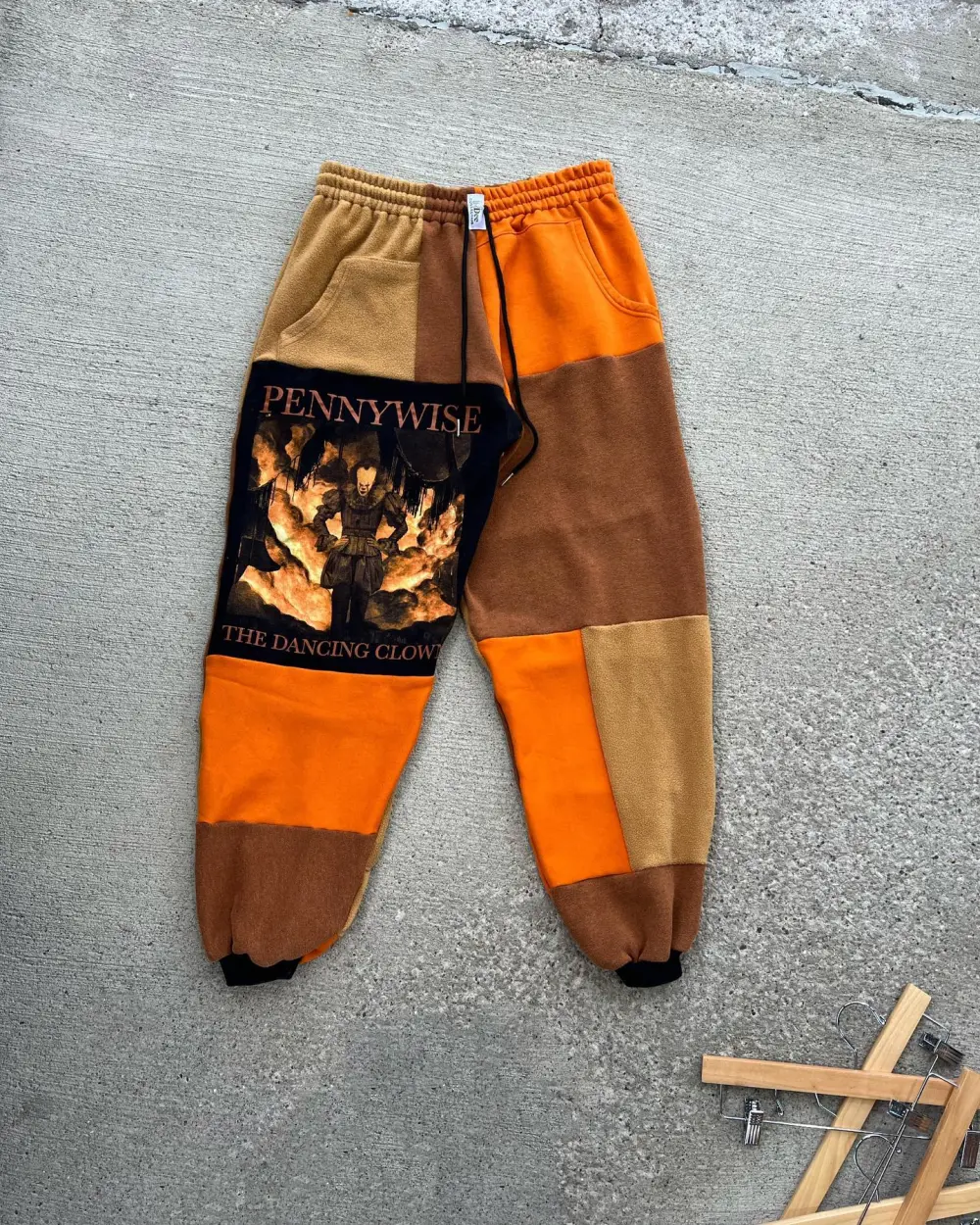 Orange sweatpants how perfect and cozy piece for your Halloween day