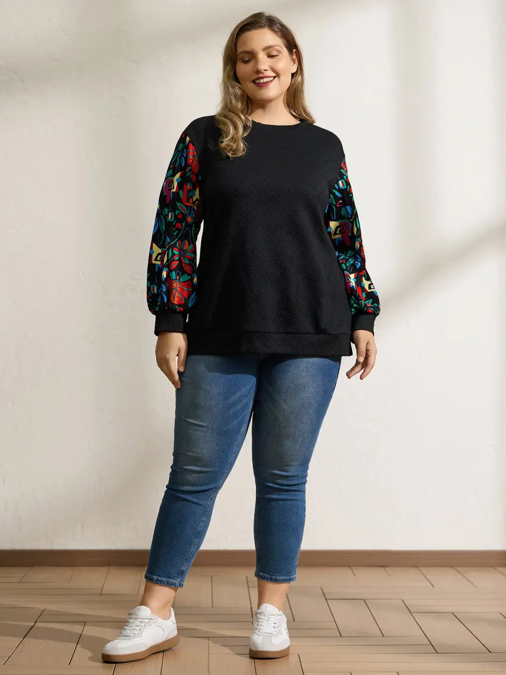 Floral Sleeve Drop Shoulder Textured Sweatshirt