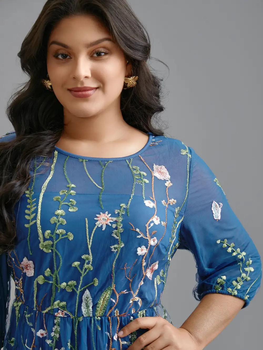 Floral Embroidered Elastic Waist Lined Midi Dress