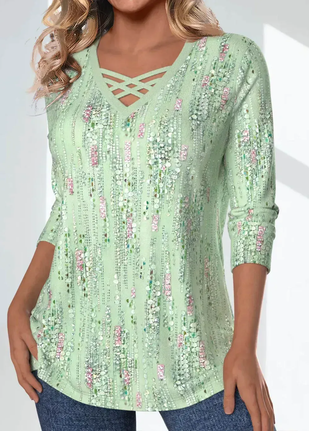 Light Green Criss Cross Geometric Printed Non-sequined T Shirt