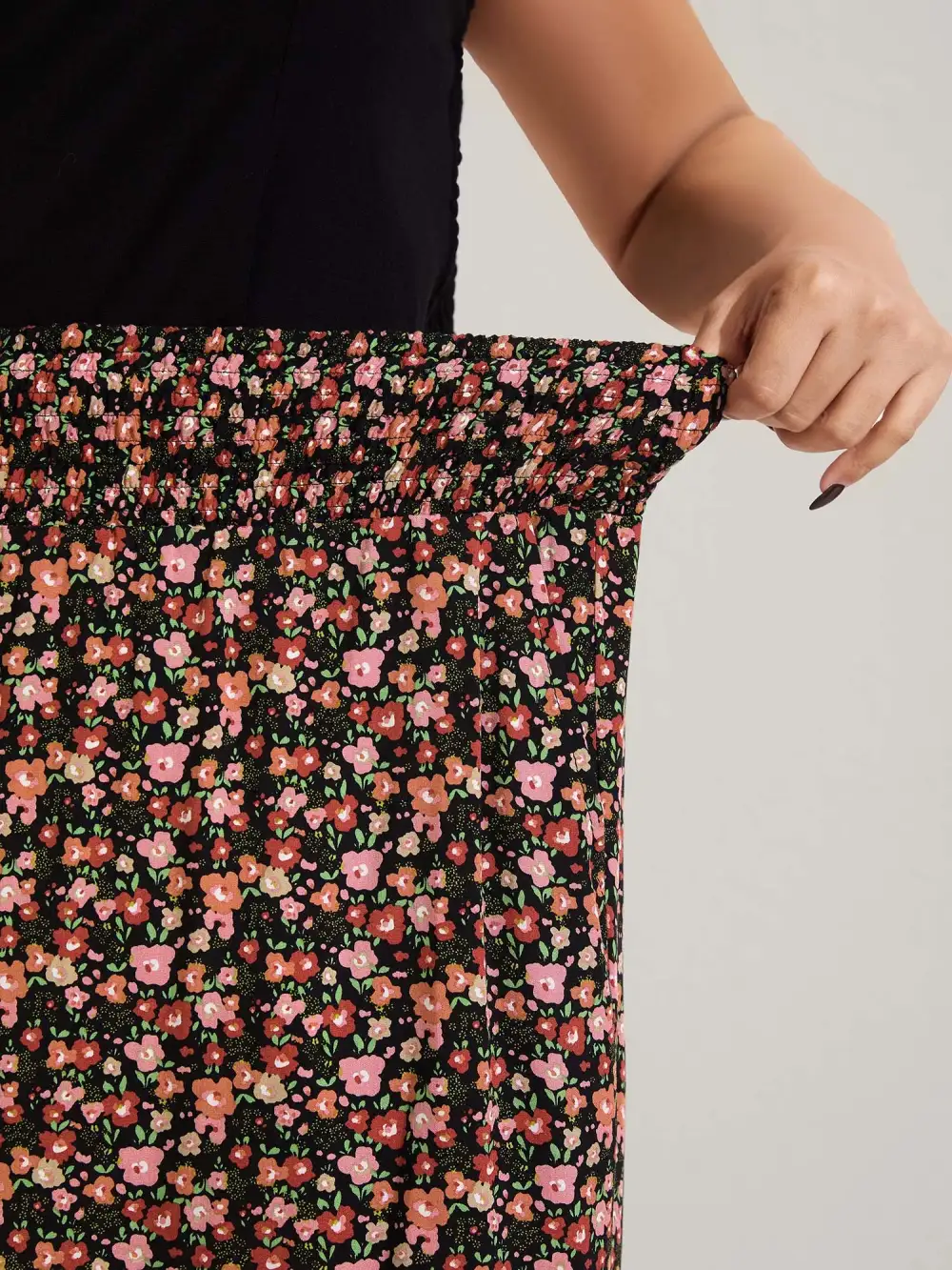 Shirred Waist Ditsy Floral Wide-Leg Pants