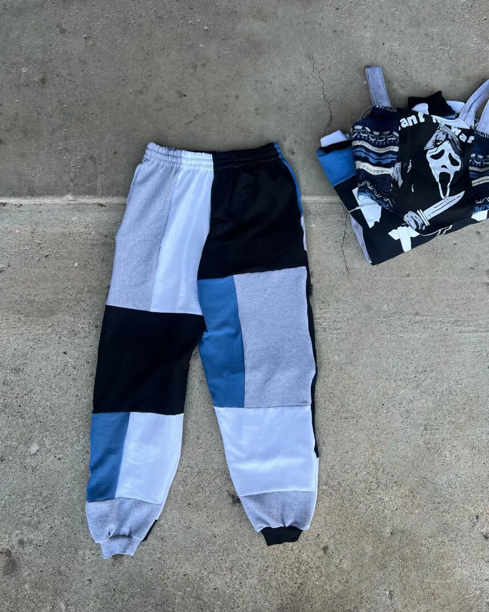 3 piece set tank jacket and bottoms how perfect and cozy piece for your Halloween day