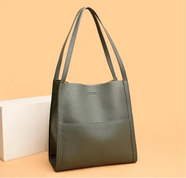 Simple Solid Colour Shoulder Bag Made of Genuine Leather