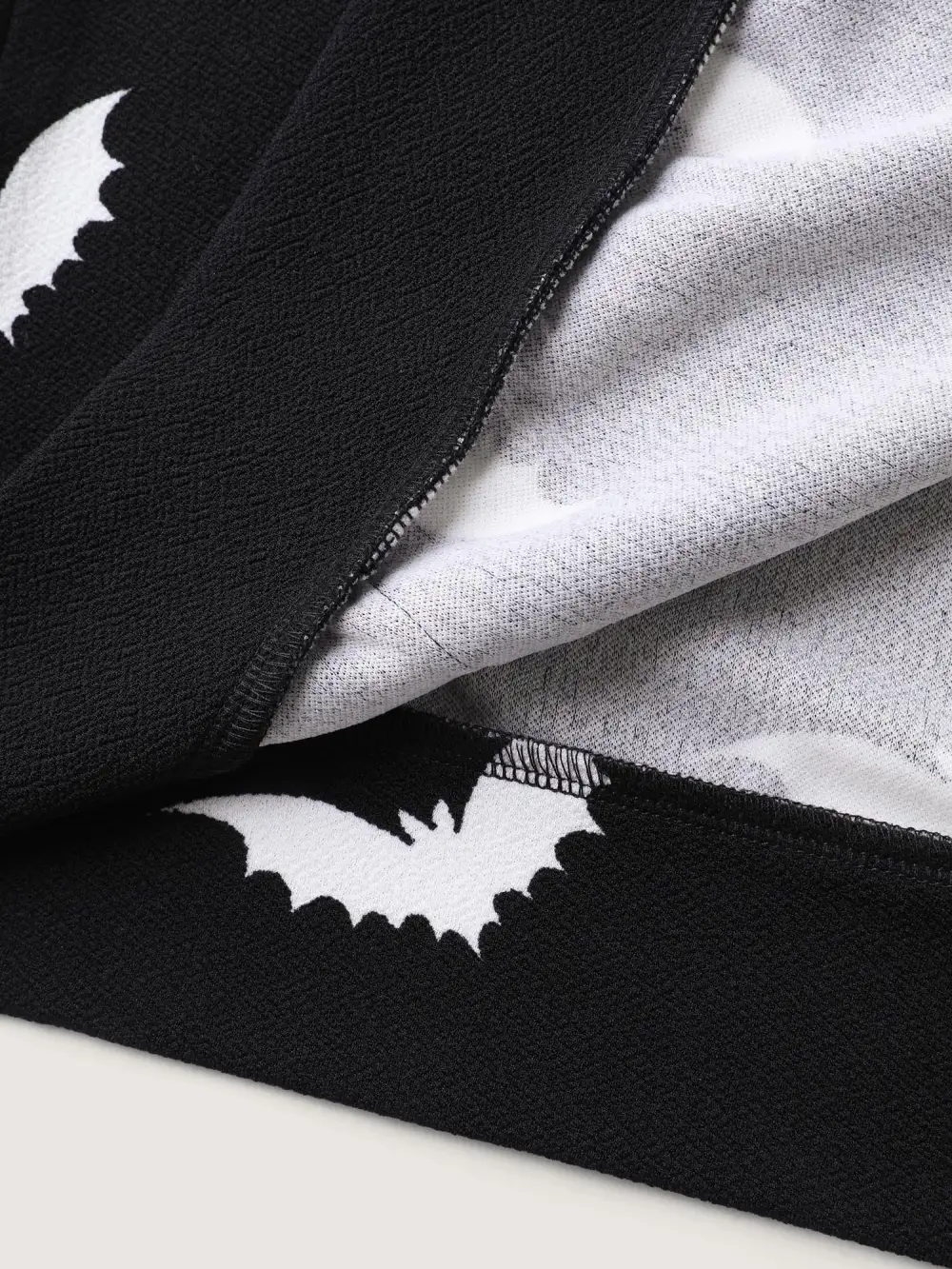 Bat Print Stretchy Textured Zipper Hoodie