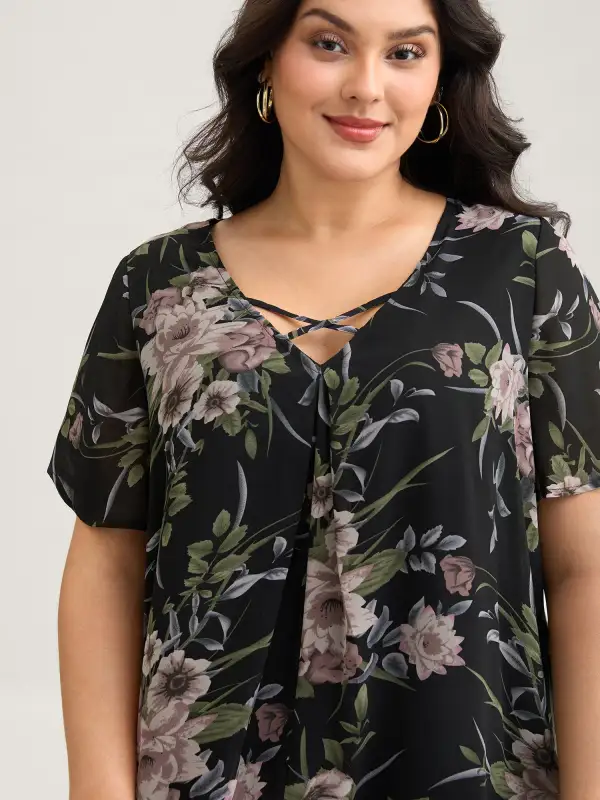Chiffon Floral Crisscross Hanky Hem Blouse