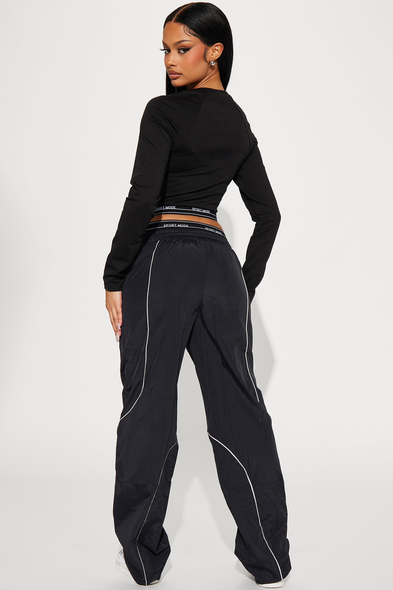 My Moment Windbreaker Pant Set - Black