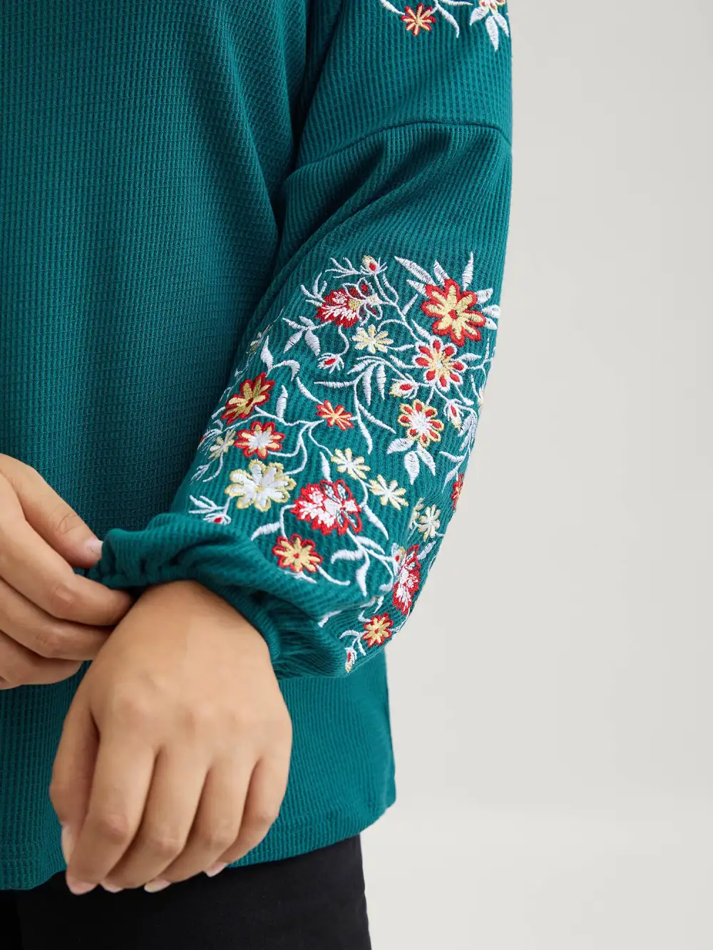 Waffle Knit Floral Embroidered Lantern Sleeve T-shirt