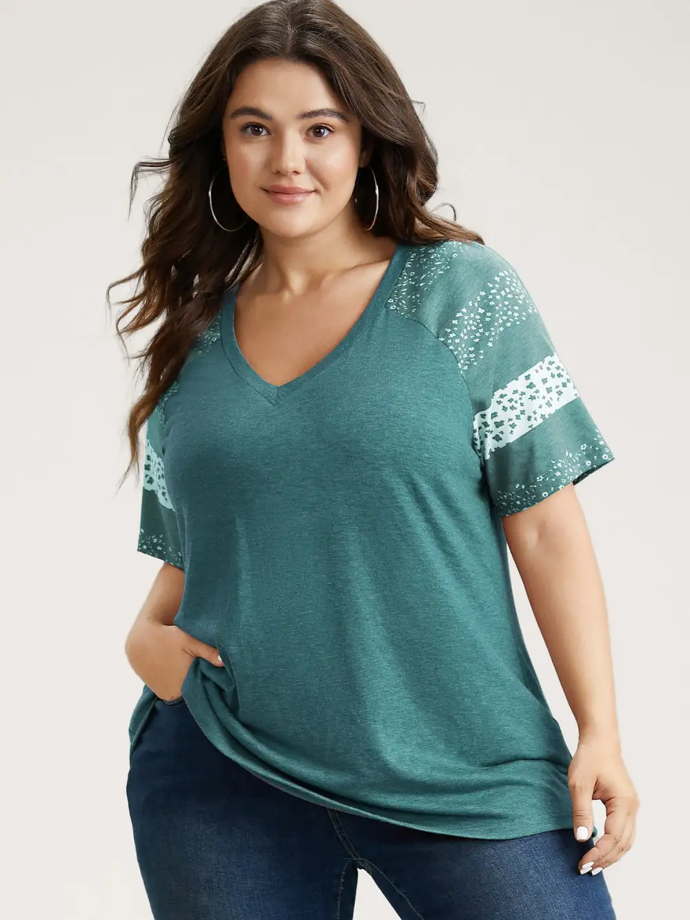 Ditsy Floral Colorblock Contrast Raglan Sleeve T-shirt