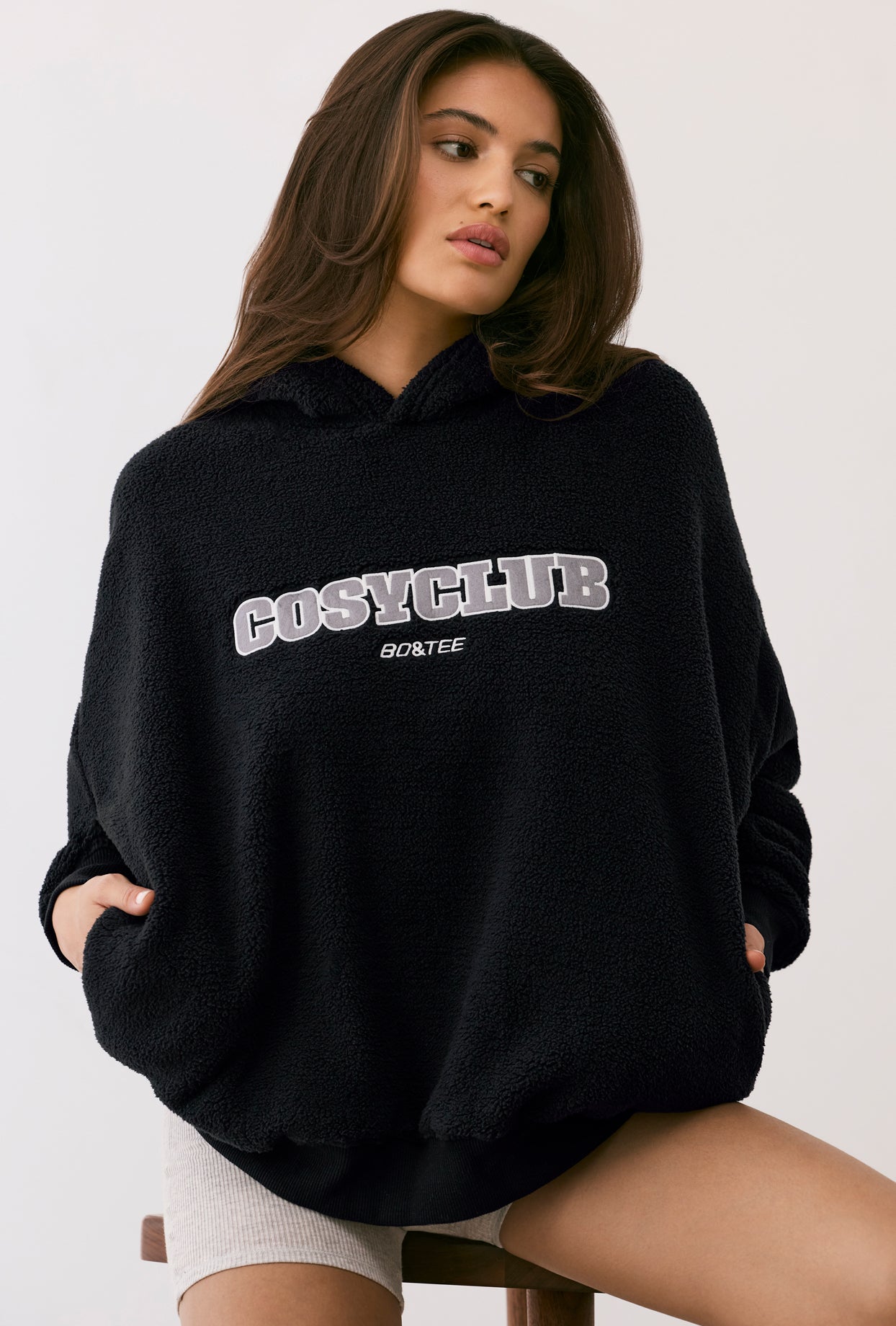 Lounge - Oversized Fleece Hooded Sweatshirt in Onyx