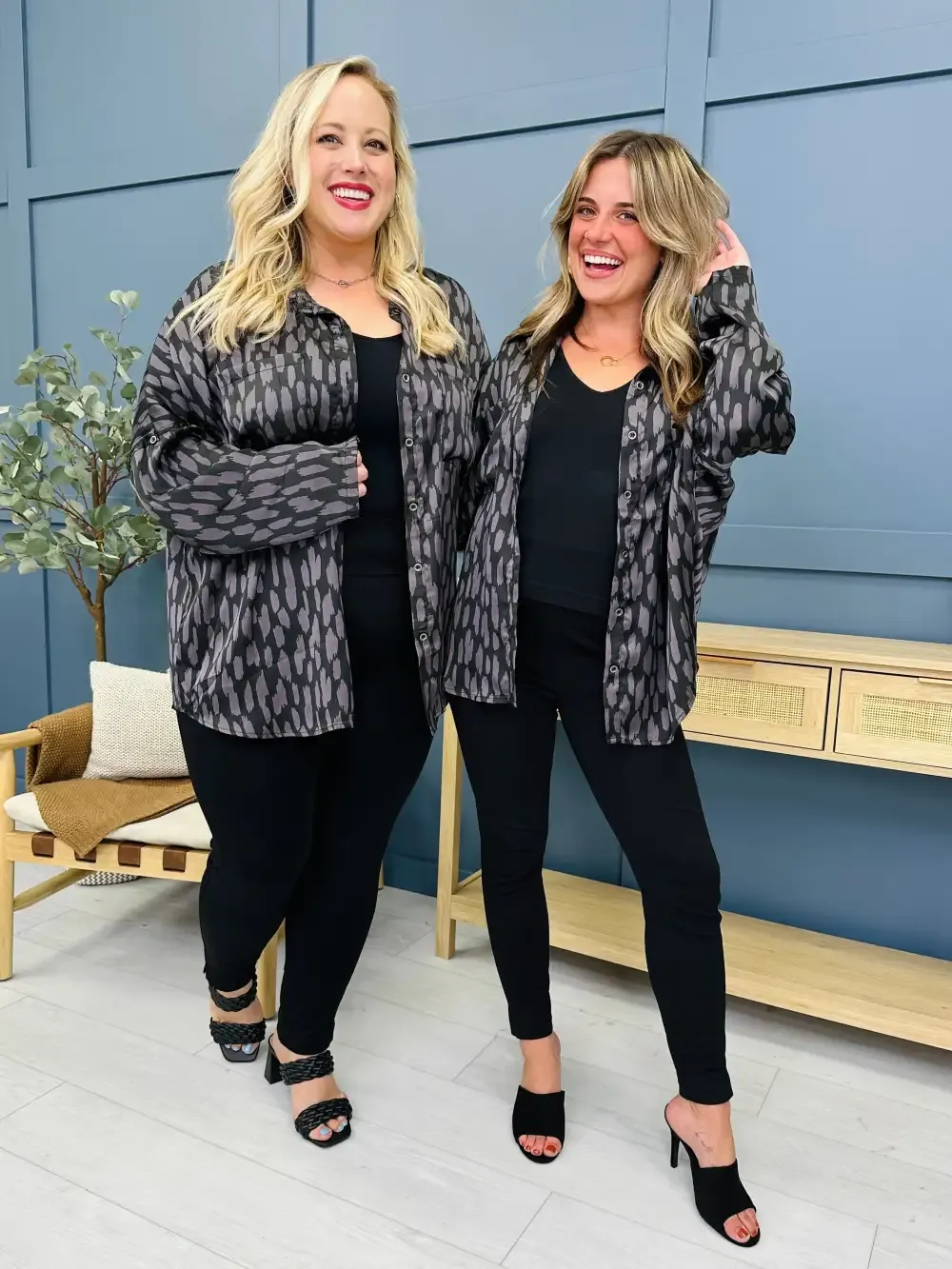 REG/CURVY Make No Mistake Top In Black