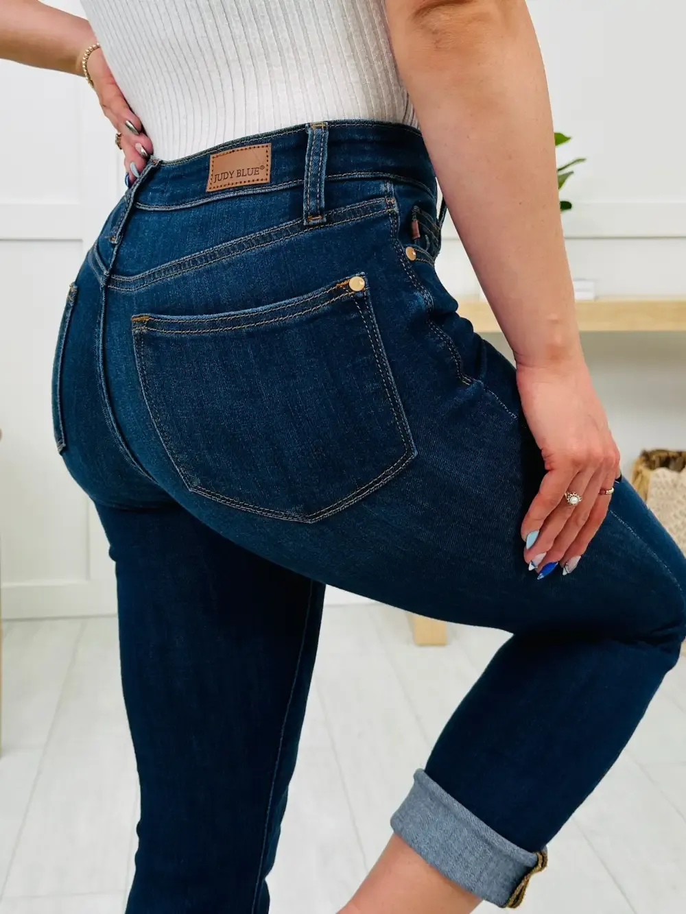 Judy Blue REG/CURVY Here Comes The Sun Capris