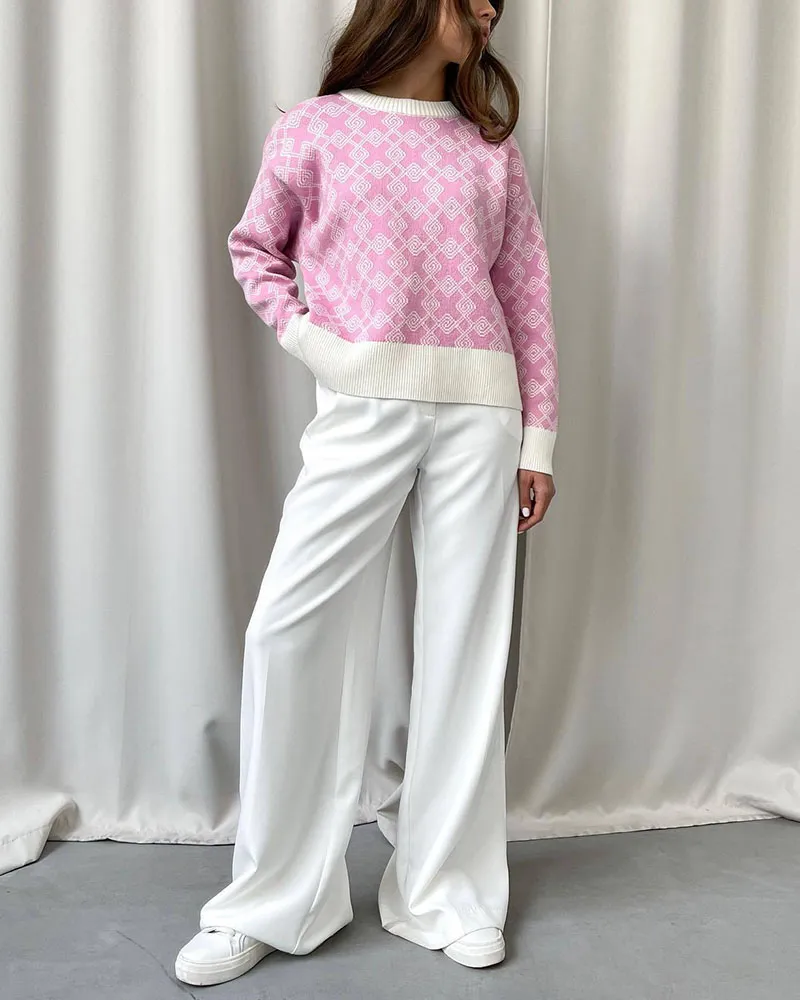 Chic on-trend jacquard sweater