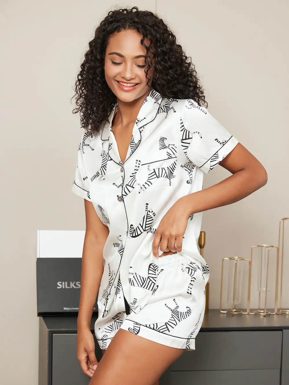 2Pcs Pure Silk Zebra Pattern Piping Trim Short Pajamas