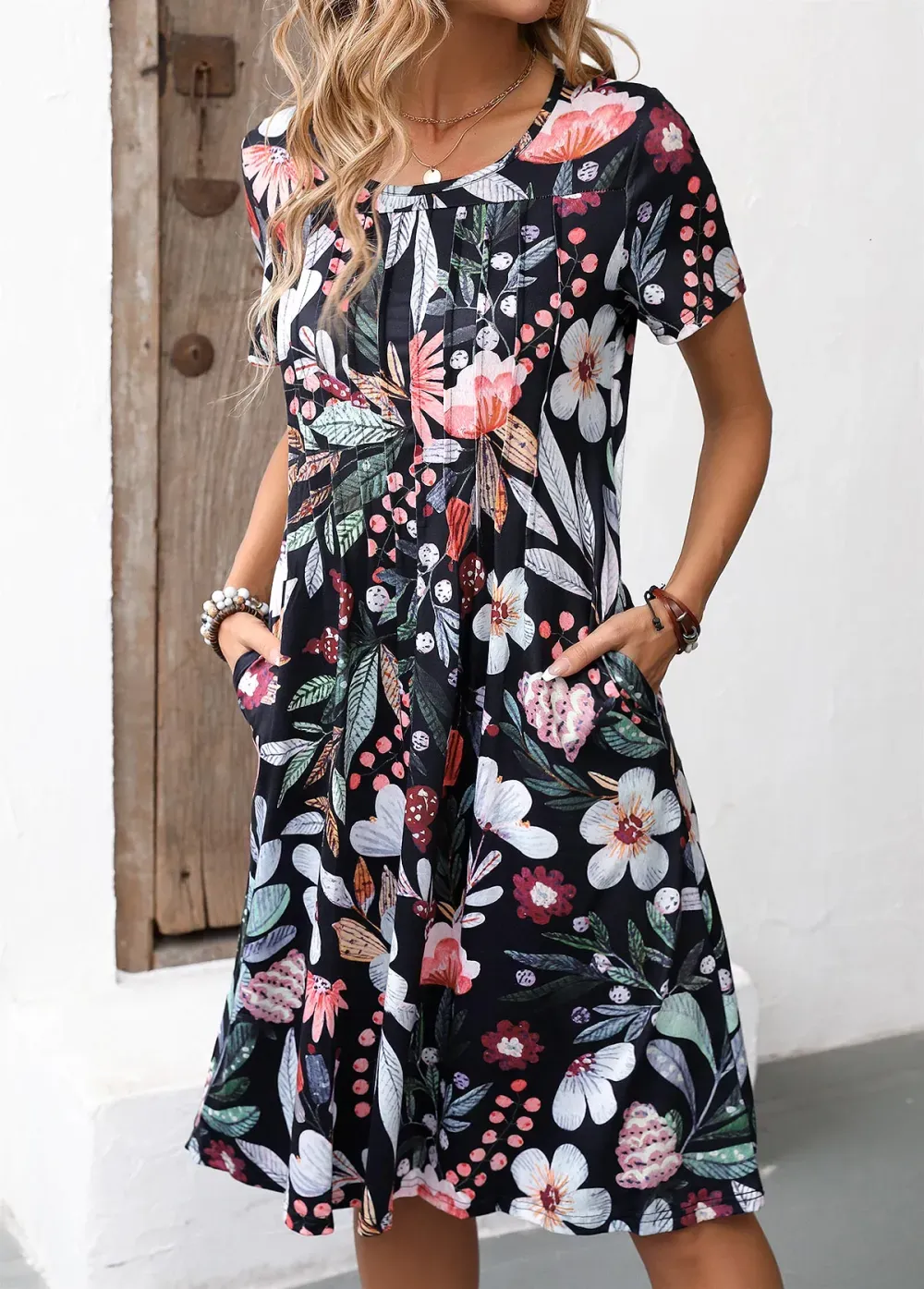 Black Pocket Floral Print Short Sleeve Round Neck Dress