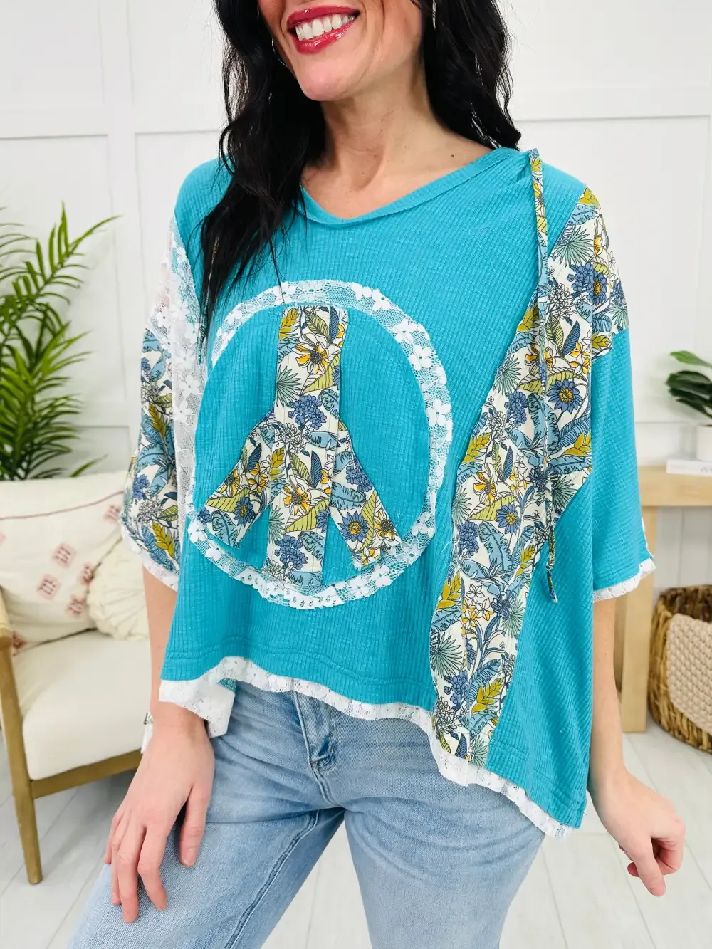 Peaceful Meadow Top In Aqua Blue/Cream