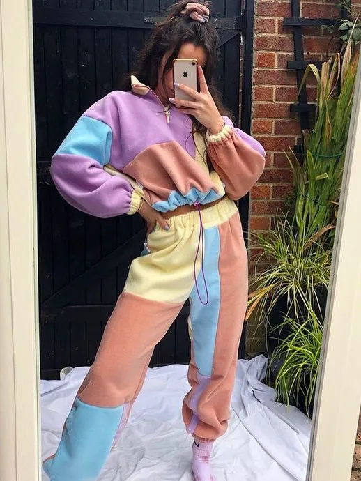 Pink 2 piece set tops and bottoms how perfect and cozy piece for your Halloween day