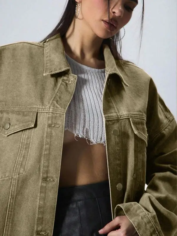 Women's Plain Button Front Drop Shoulder Denim Coat, Casual Fitted Long Sleeve Collared Pocket Outerwear for Daily Wear
